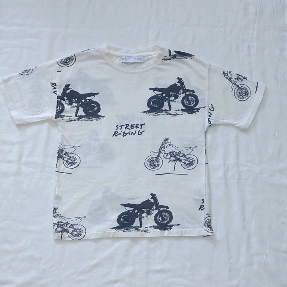 Zara 100% cotton boys white T-shirt with black motorcycles and words size 6